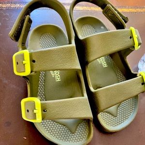 Little boys size 9 sandals